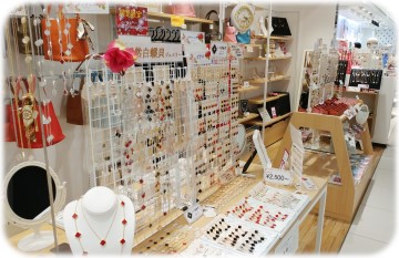 2019年、京都駅地下The CUBEに出店した白蝶花のPOP UPショップ店内